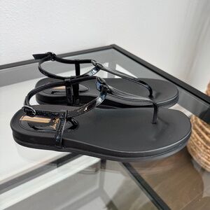 SAM EDELMAN Women’s Naomi t-Strap Sandals in Black Patent Leather Size 8.5 NWOB